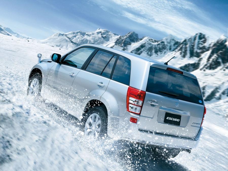  Suzuki Escudo XG 2012 года  (фото 2 из 5)